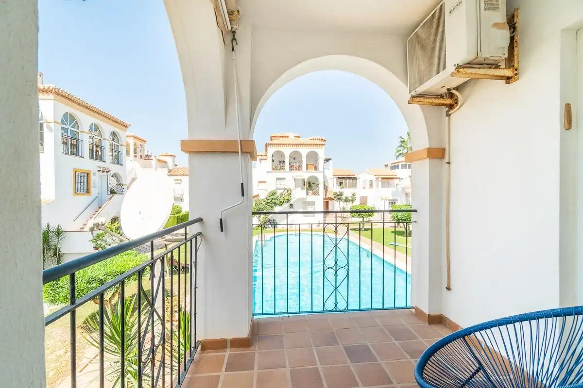 Duplex con piscina in vendita a Orihuela Costa, imagen 2