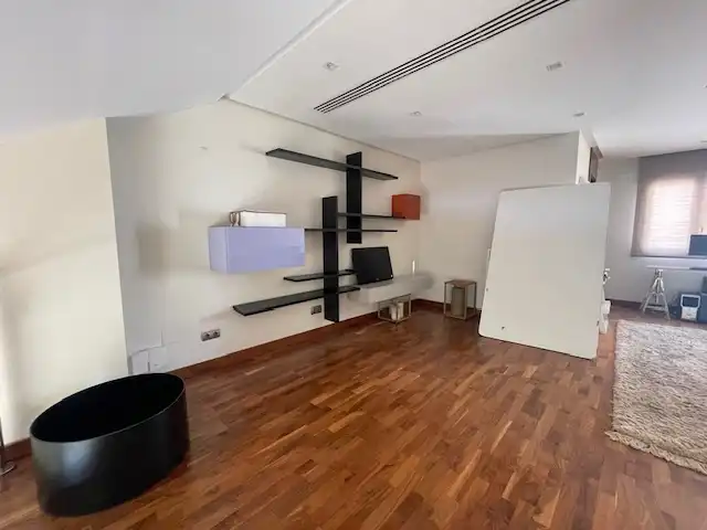 Maisonette zur Miete in Carrer Tomás López Torregrosa, Barrio del Centro