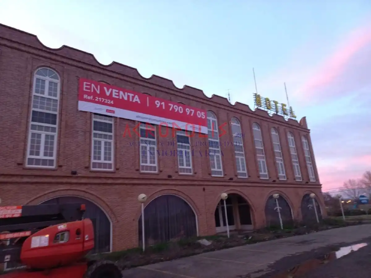 Buildings for sale in Onzonilla, León