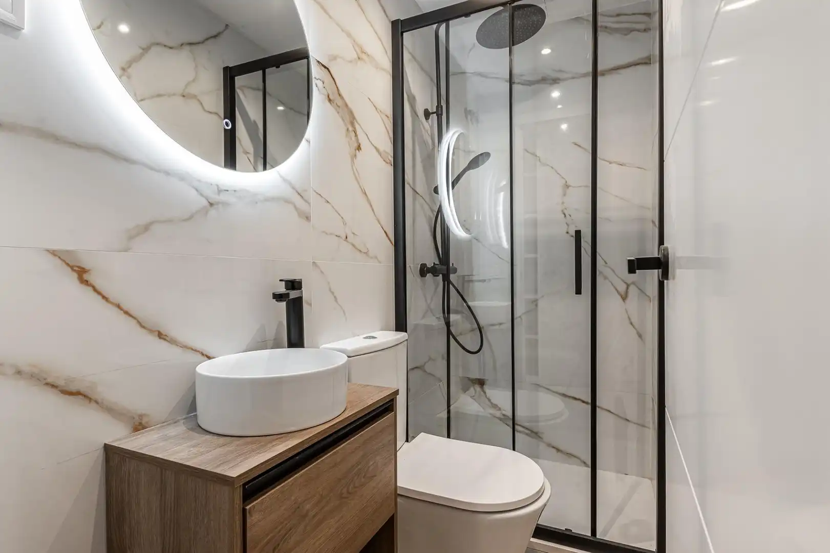 Baño de Piso en venta en Madrid con Aire acondicionado, Calefacción y Amueblado