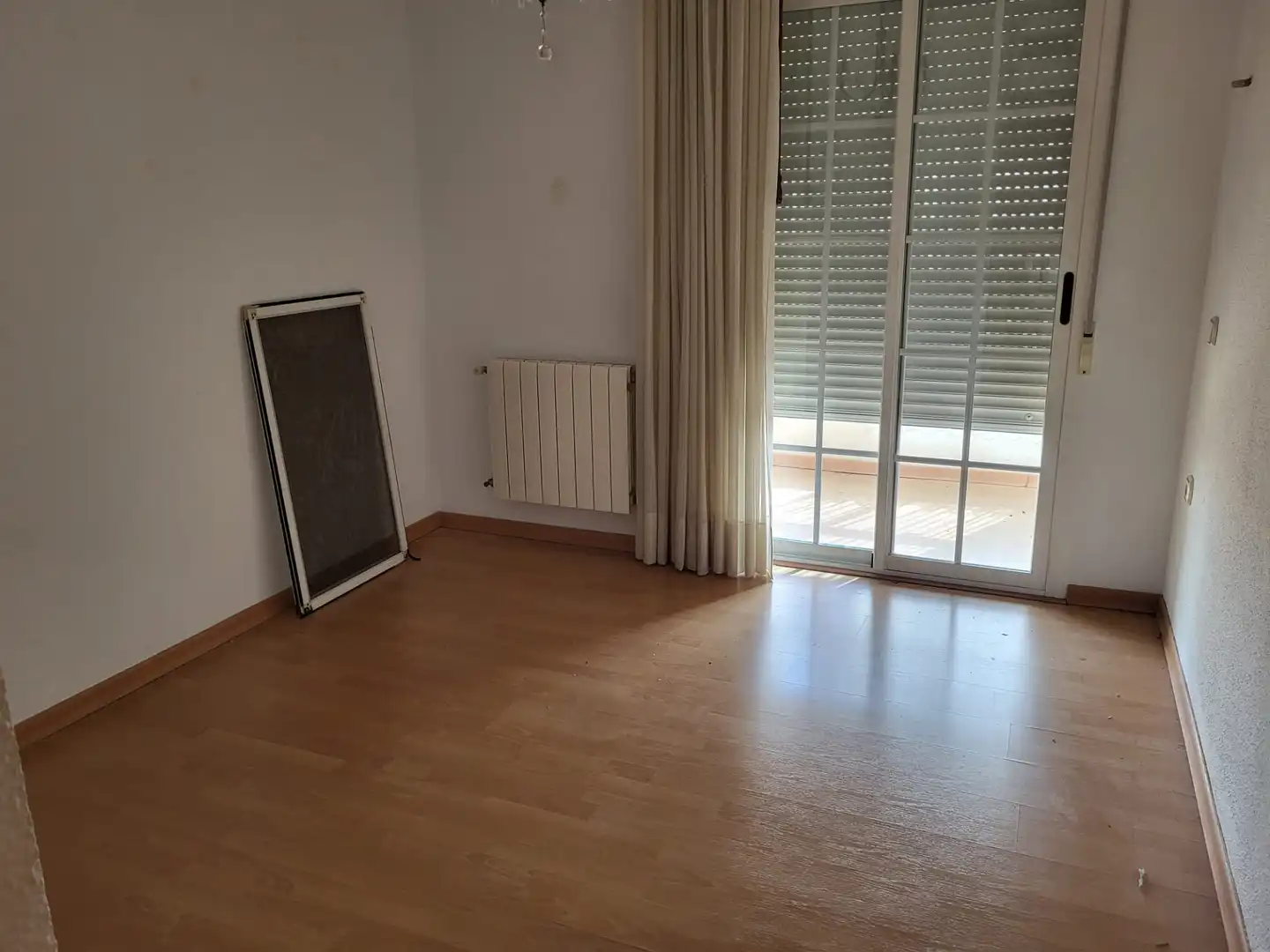 Schlafzimmer von Wohnung zur Miete in Badajoz mit Klimaanlage und Heizung
