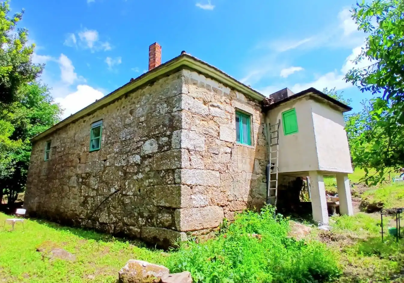 Vista exterior de Finca rústica en venda en Gomesende amb Jardí privat, Terrassa i Traster
