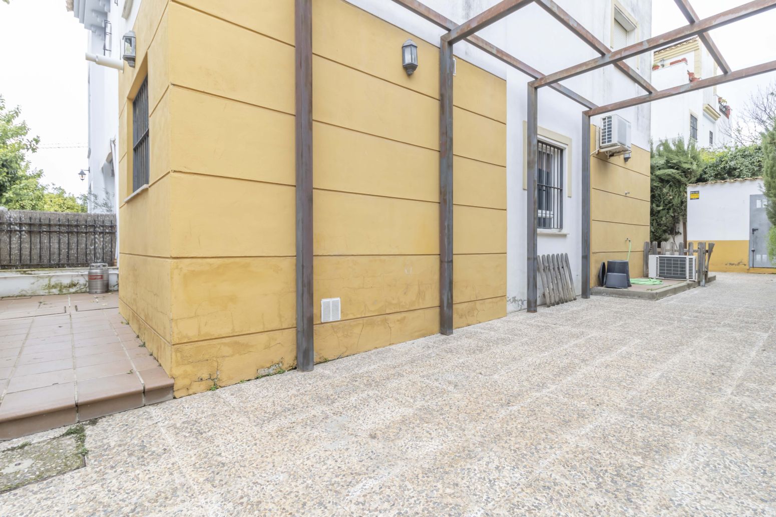 Terrassa de Casa adosada en venda en Bormujos amb Aire condicionat i Terrassa