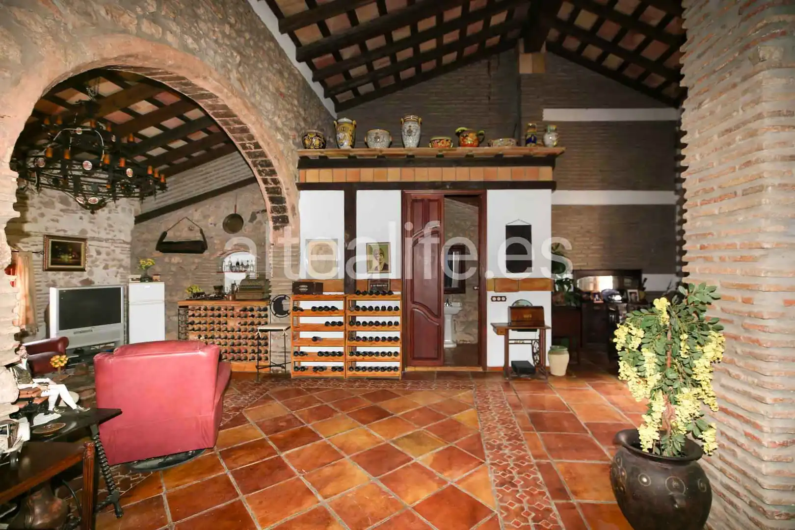 Einfamilien-Reihenhaus zum Verkauf in Gandia mit Privatgarten, Terrasse und Abstellraum