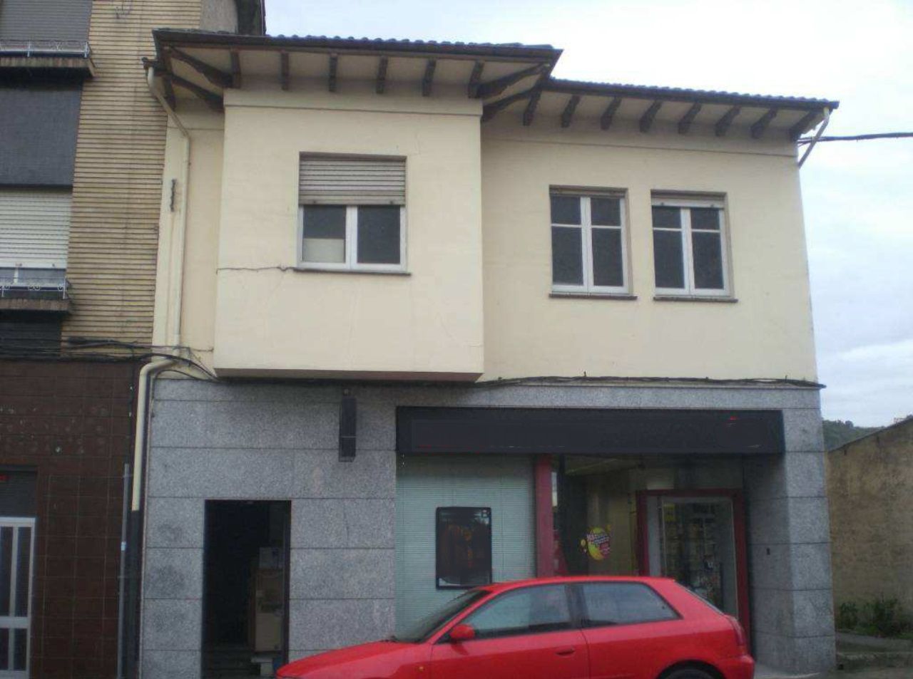 Vista exterior de Local de lloguer en Siero