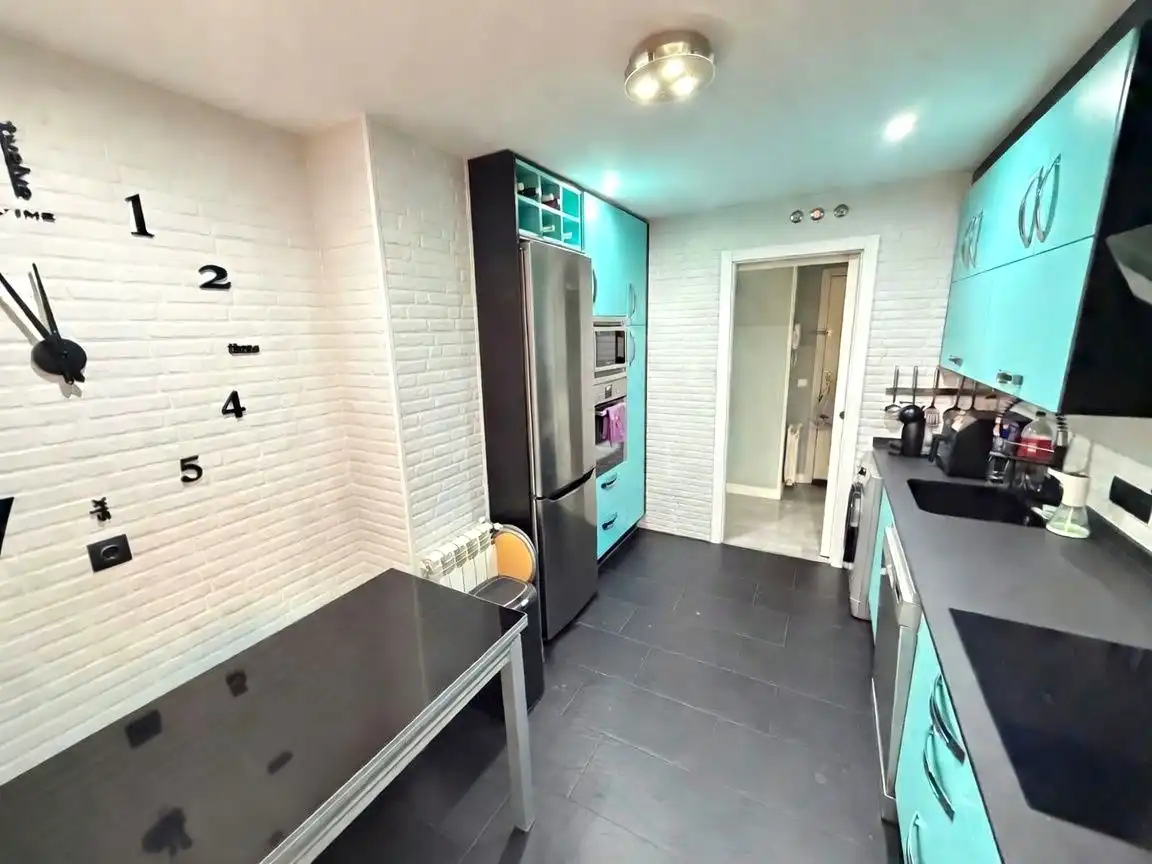Cocina de Piso en venta en Azuqueca de Henares con Aire acondicionado, Calefacción y Trastero