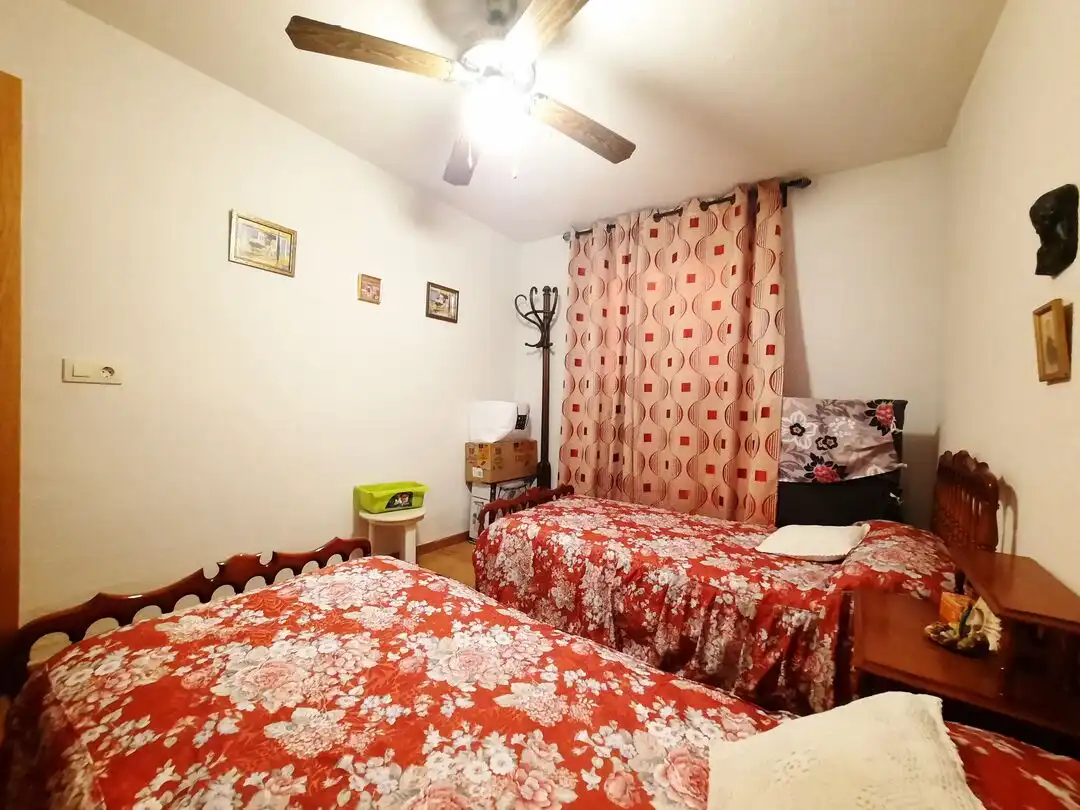 Habitación de Casa o chalet en venta en Escalona con Calefacción y Alarma
