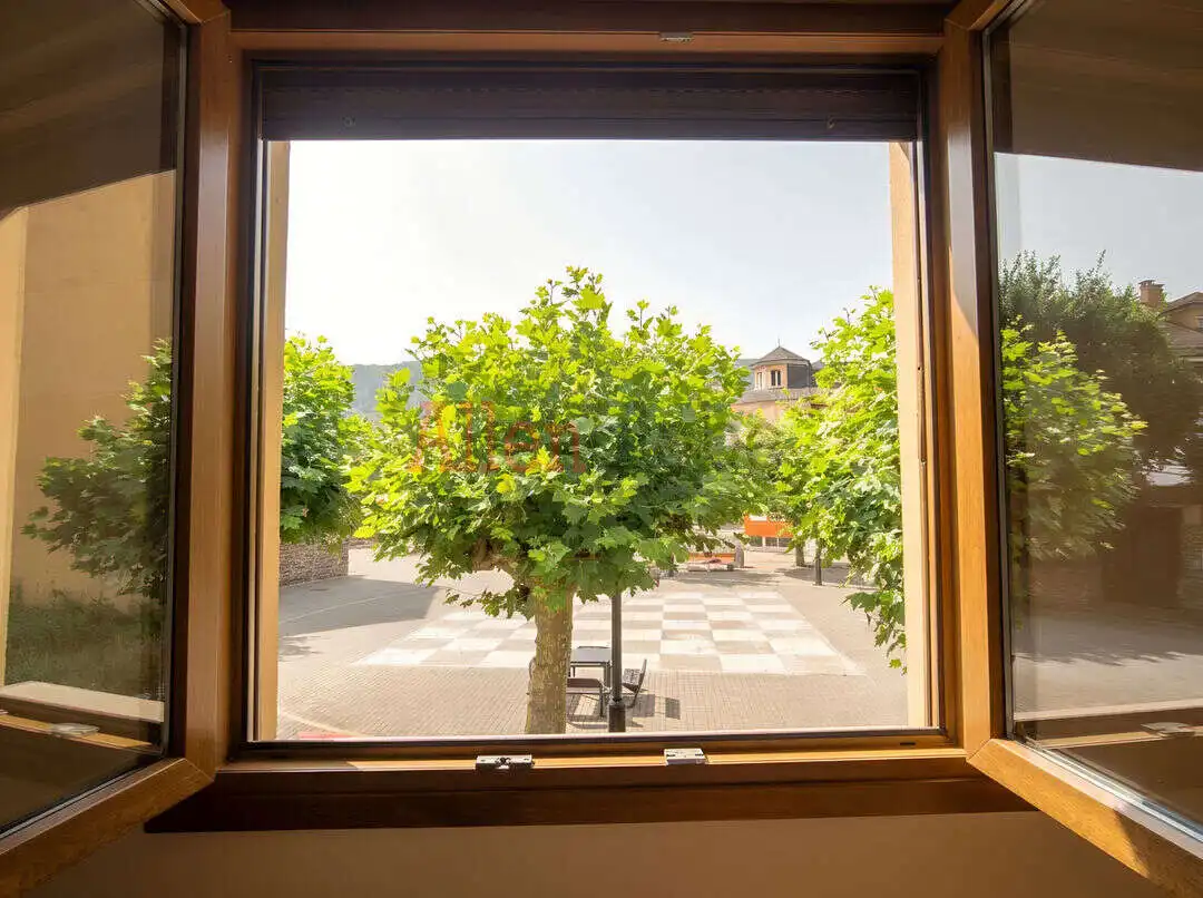 Piso en venta en Mieres (Asturias) con Calefacción, Terraza y Balcón