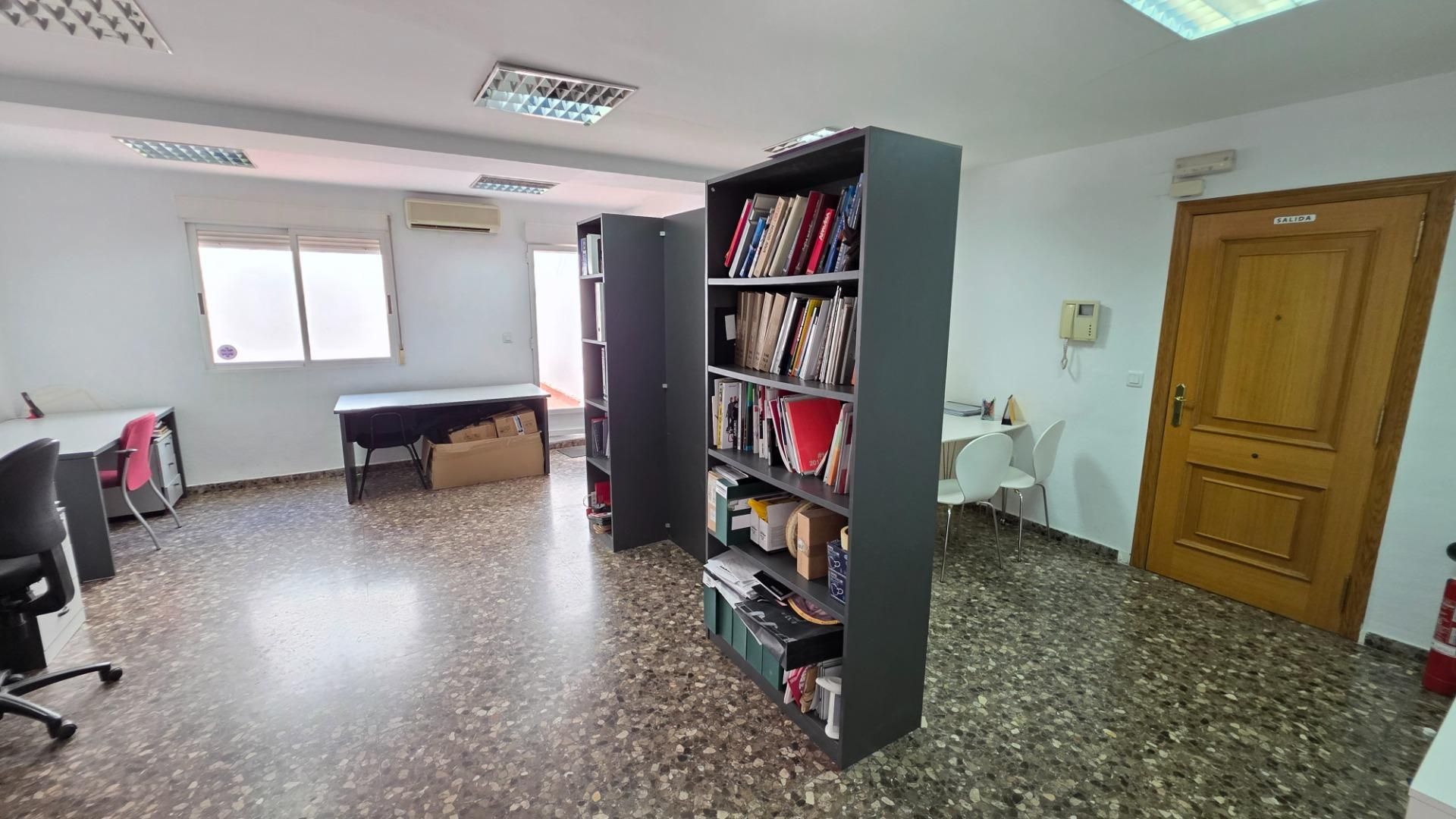 Office to rent in Paterna  with Terrace