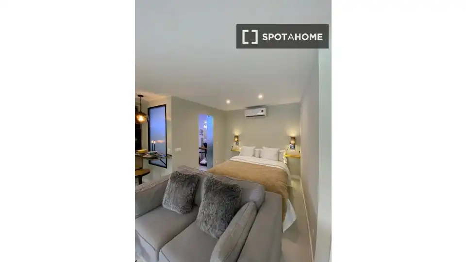 Habitación de Piso de alquiler en Las Rozas de Madrid con Aire acondicionado, Calefacción y Amueblado