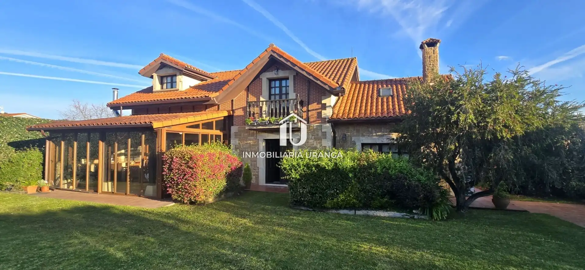 Vista exterior de Casa o xalet en venda en Ribamontán al Mar amb Calefacció, Jardí privat i Terrassa