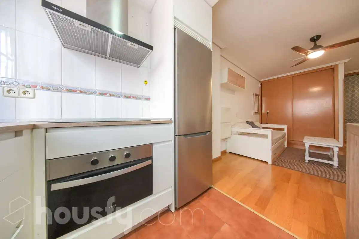 Kitchen of Study for sale in Madrid  with Air Conditioner, Storage room and Furnished