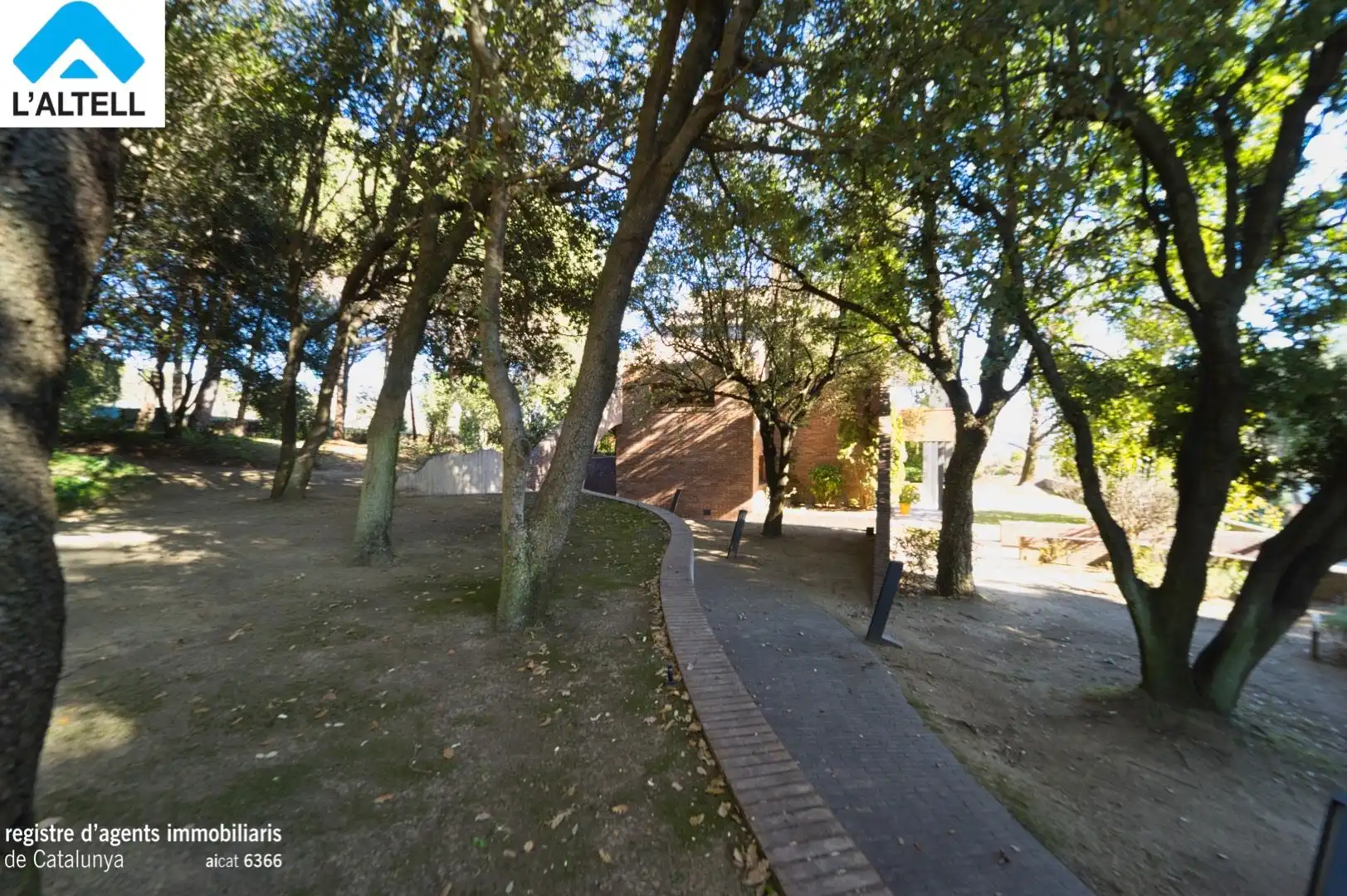 Vista exterior de Casa o xalet en venda en L'Ametlla del Vallès amb Aire condicionat, Calefacció i Jardí privat
