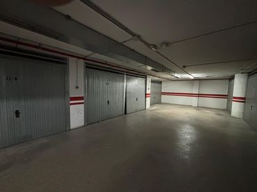 Einzelparkplatz mit Aufzug zum Verkauf in Avinguda de la Pau