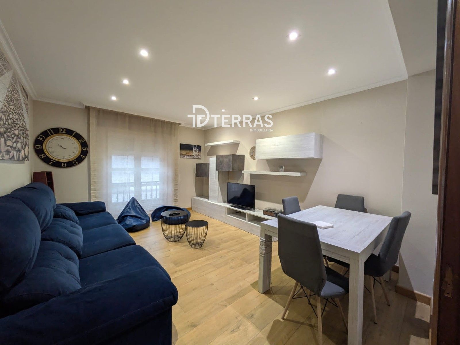 Wohnung zur Miete in Juan Bautista Andrade, O Burgo - Campus Universitario