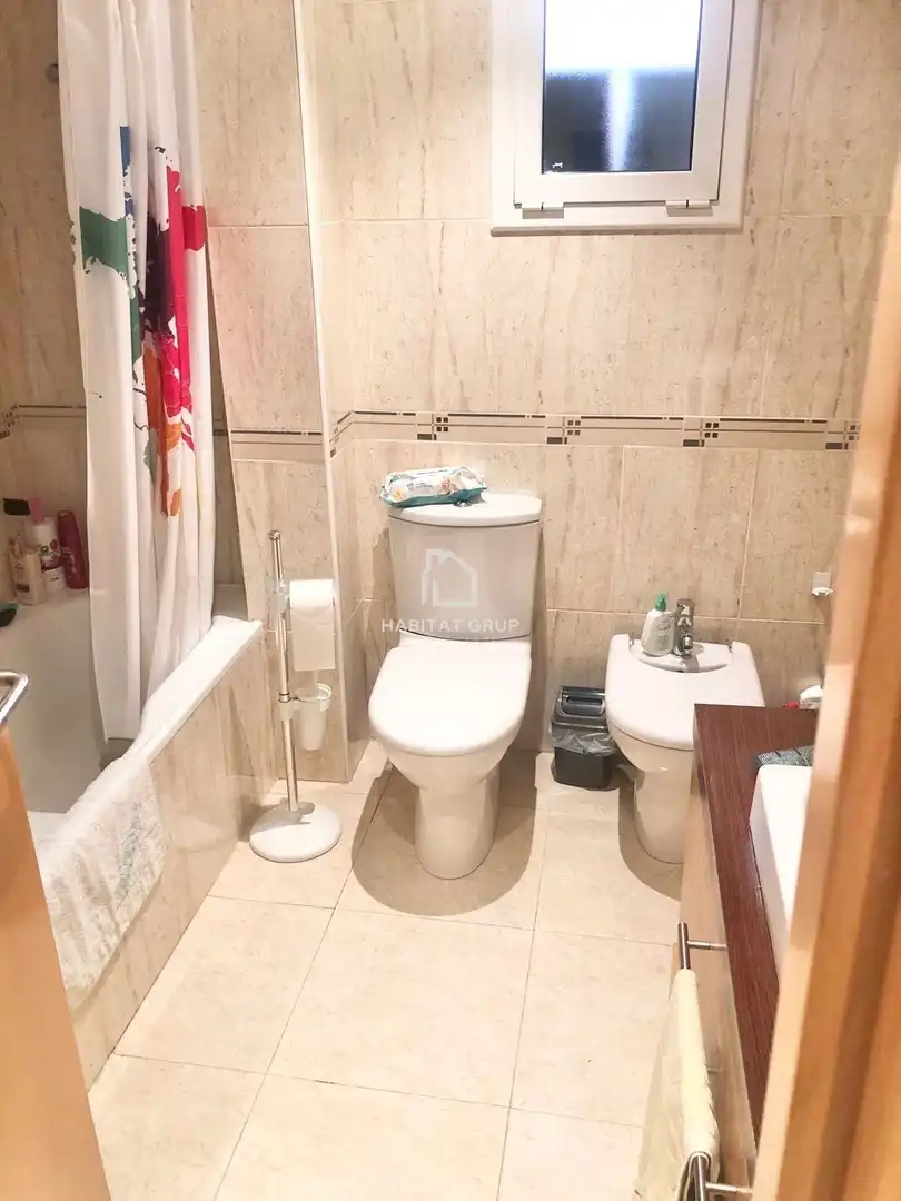 Bathroom of Flat for sale in Manresa  with Heating and Storage room