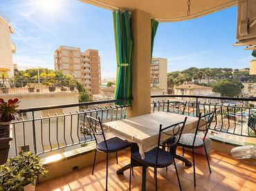 Appartement compact avec balcon à vendre à Avinguda Cavall Bernat
