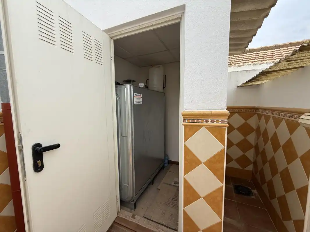 Cuina de Casa adosada en venda en Algueña amb Aire condicionat, Calefacció i Terrassa