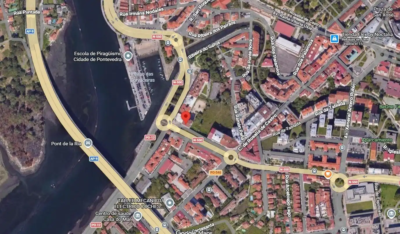 Außenansicht von Wohnung zum Verkauf in Pontevedra Capital  mit Privatgarten