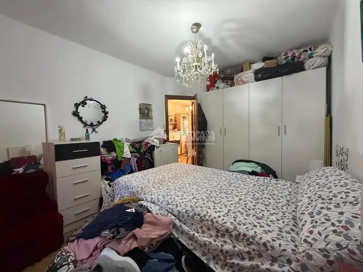 Bedroom of Flat for sale in Madrid