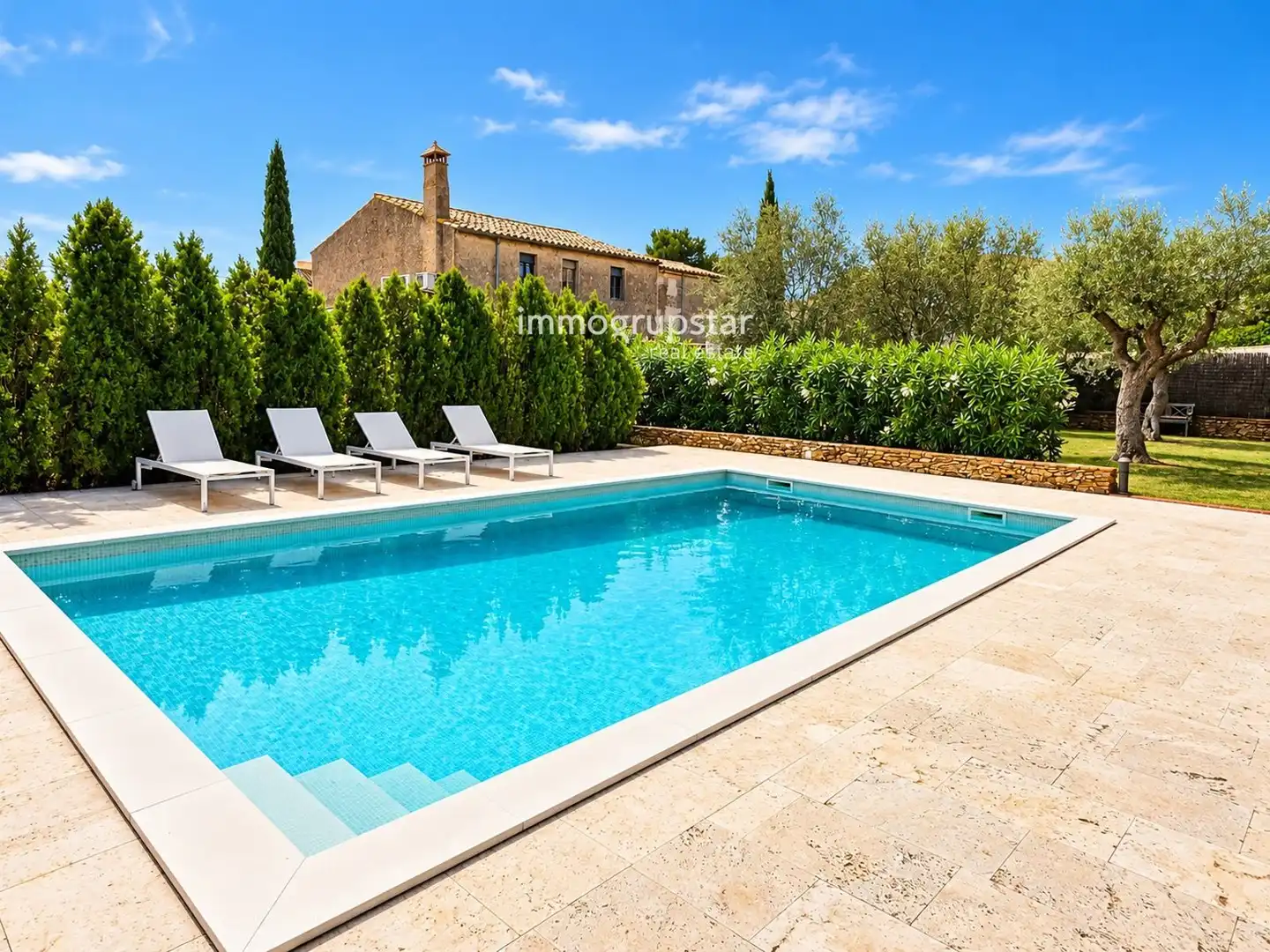 Piscina de Casa o xalet en venda en Poble