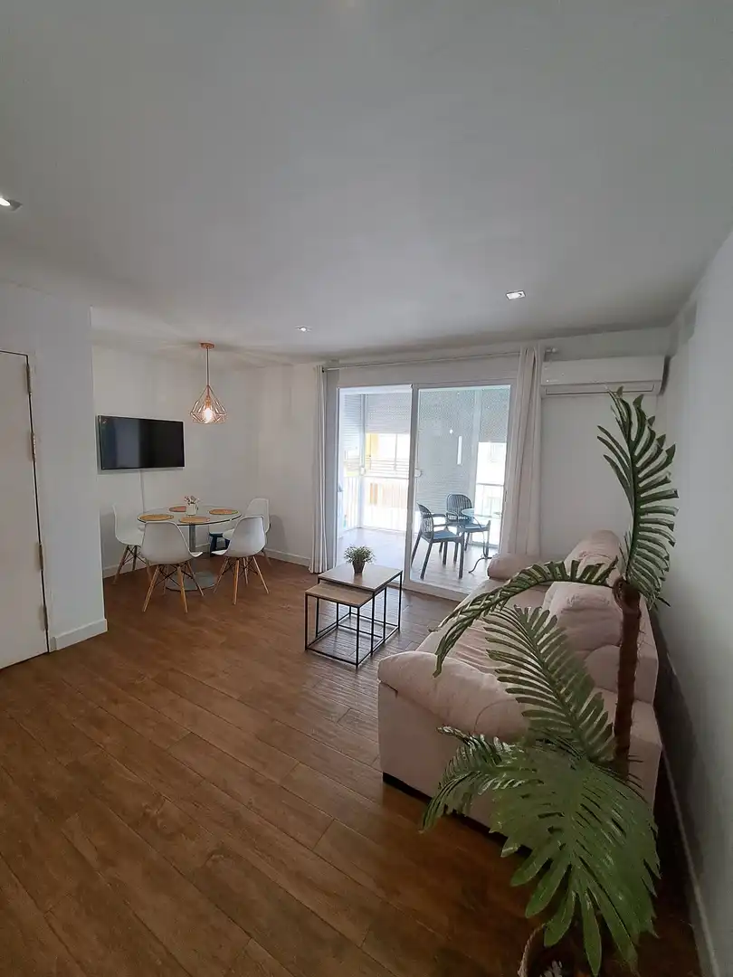Flat with terrace to rent in Calle Doctor Gómez Ulla 31, imagen 5