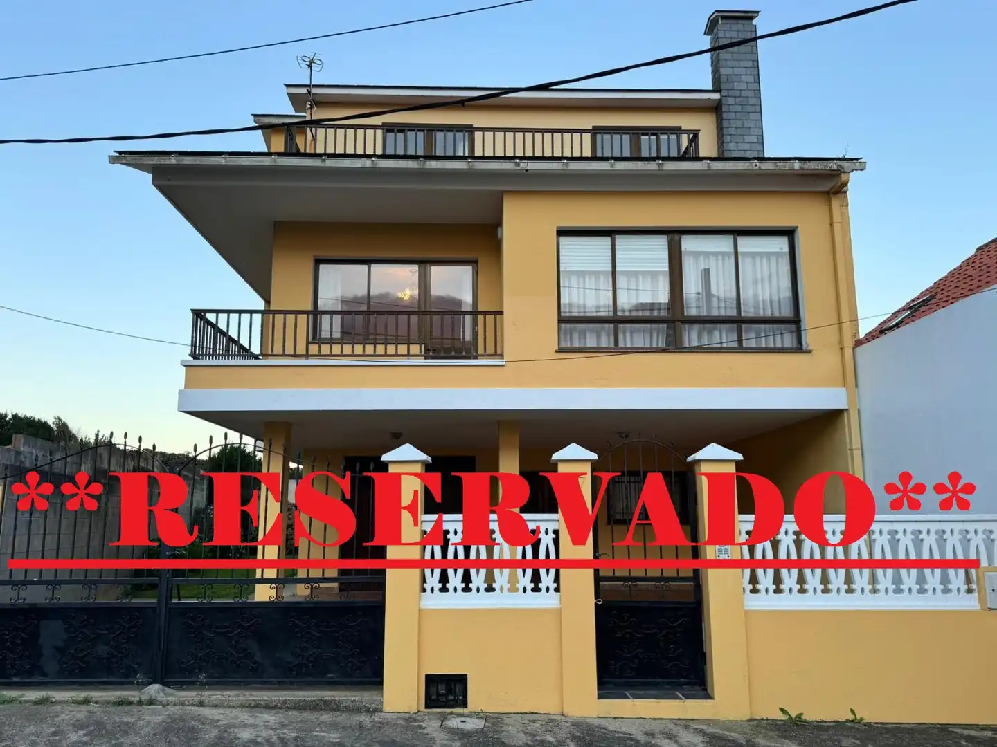 Xalet amb terrassa en venda a Travesía Castro de Arriba 27