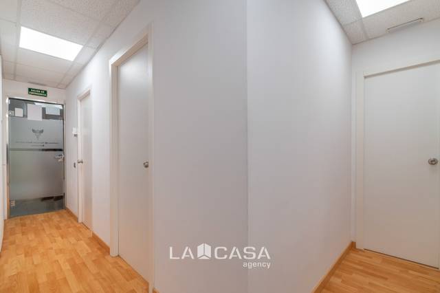 Local comercial en Venta en Les Tres Torres