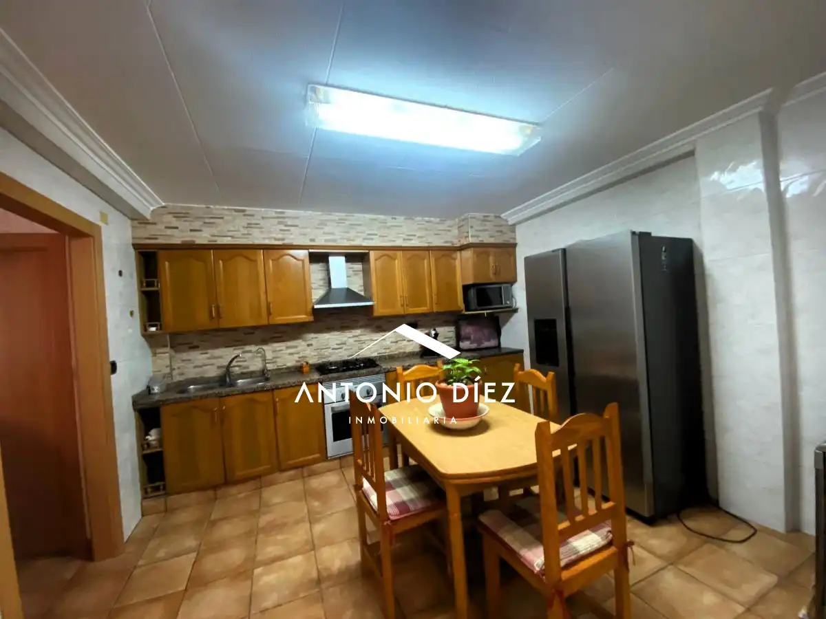 Cocina de Casa adosada de alquiler en Aspe con Calefacción, Terraza y Amueblado