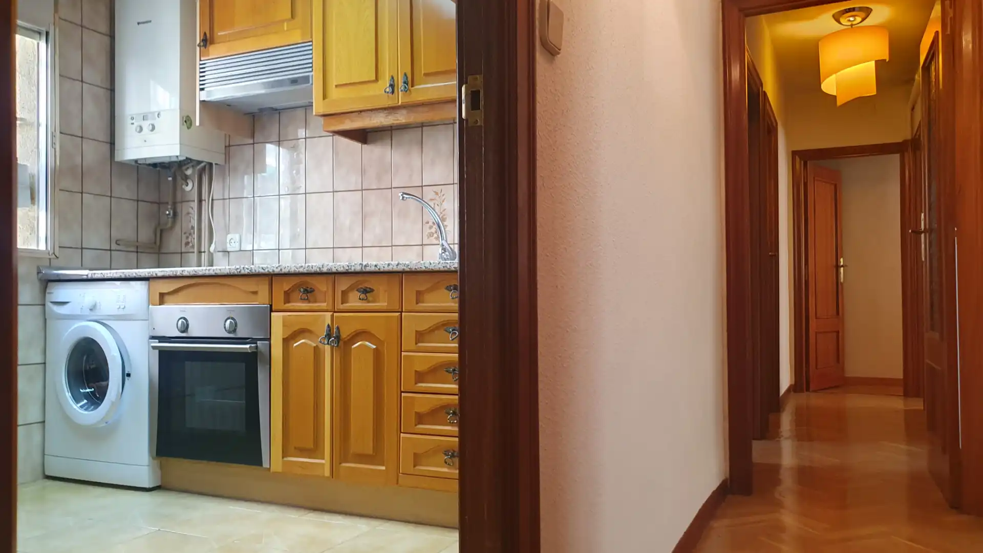 Cuina de Pis en venda en Madrid amb Calefacció, Moblat i Forn