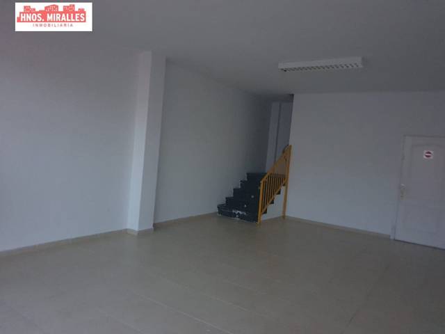 Local comercial en Alquiler en Benijófar