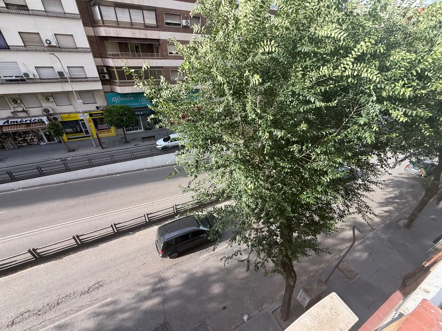 Vista exterior de Piso de alquiler en Jaén con Aire acondicionado, Calefacción y Amueblado