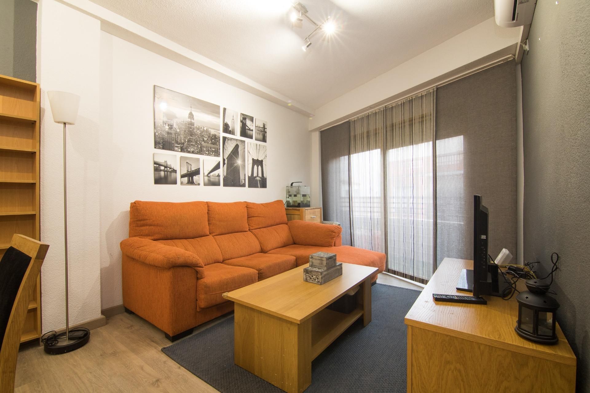 Living room of Flat for rent in Elche / Elx  with Air Conditioner, Furnished and Balcony