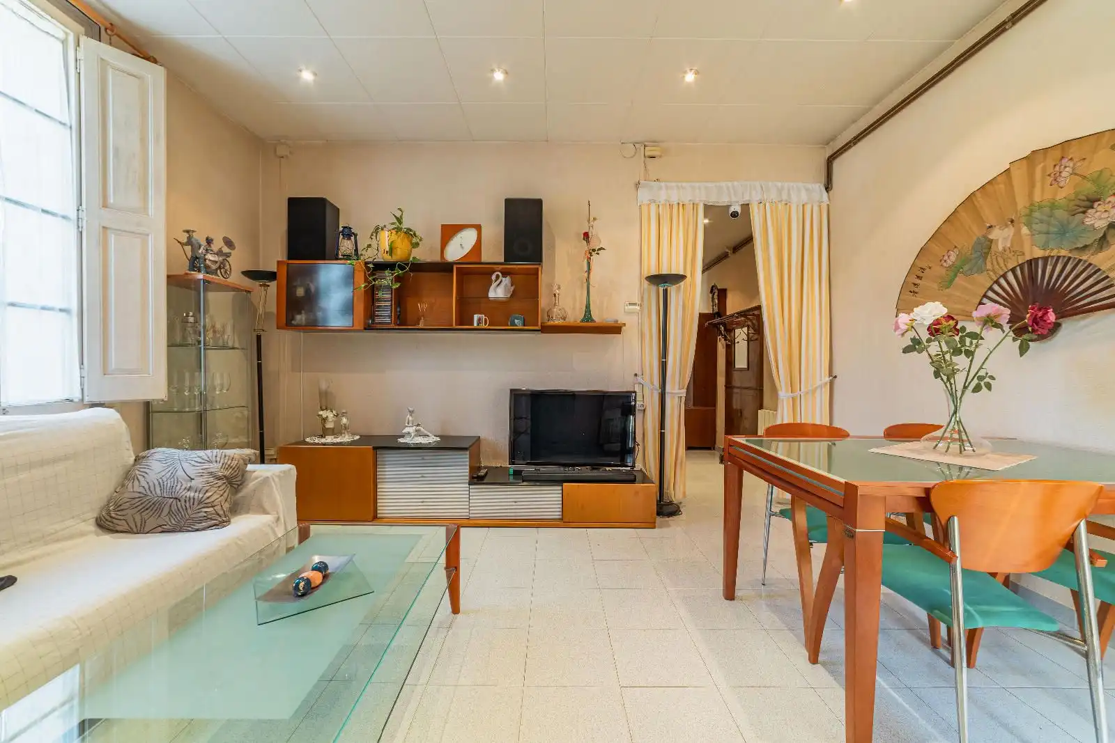 Sala d'estar de Finca rústica en venda en La Garriga amb Calefacció, Jardí privat i Terrassa
