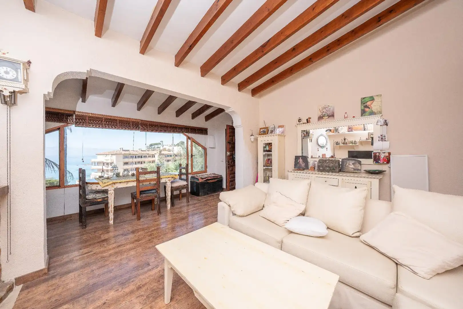 Sala de estar de Casa o chalet en venta en El Campello con Aire acondicionado, Calefacción y Jardín privado