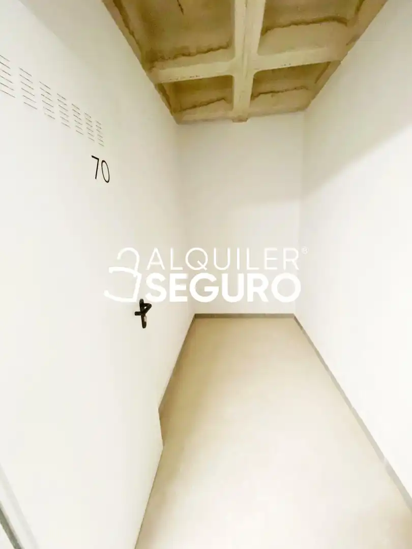 Flat for rent in Madrid  with Air Conditioner, Heating and Terrace