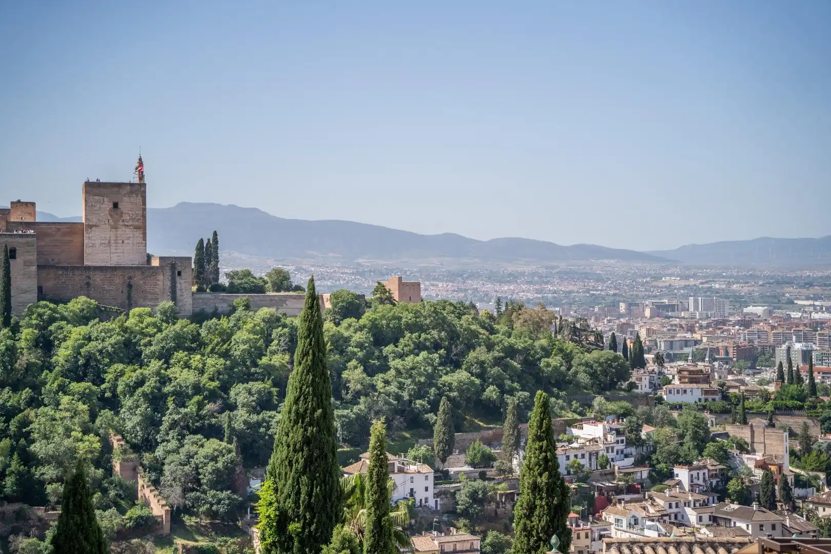 Exterior view of Houses for sale in Granada  with Air Conditioner, Terrace and Furnished