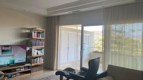 Foto 2 de Piso en venta en Las Brisas, Málaga