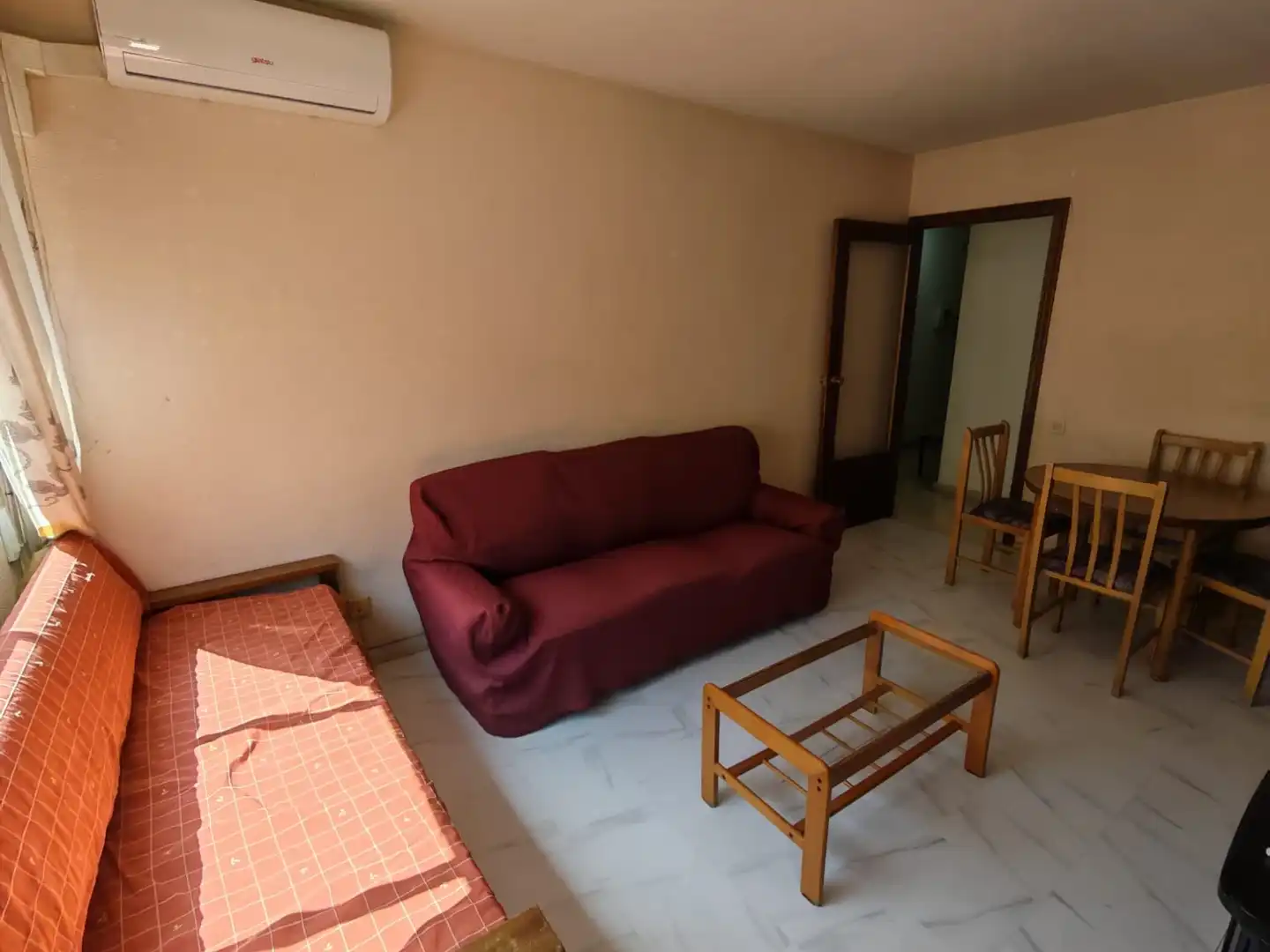 Sala de estar de Piso de alquiler en Murcia con Aire acondicionado, Calefacción y Trastero