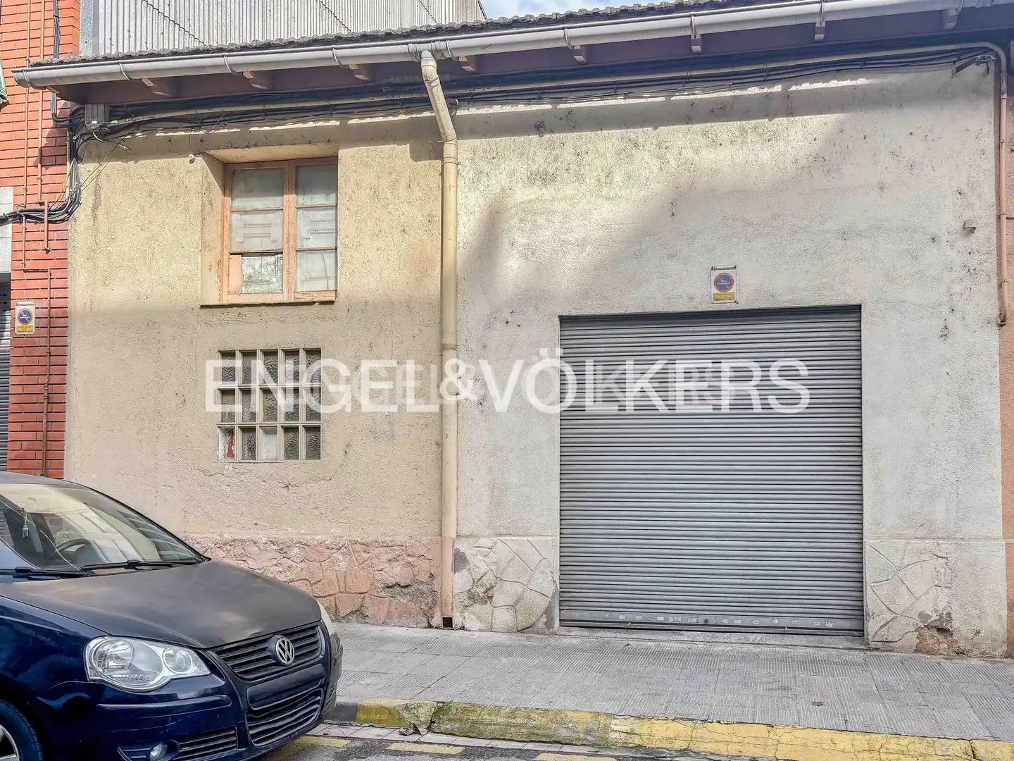 Vista exterior de Casa o chalet en venta en Montcada i Reixac con Calefacción