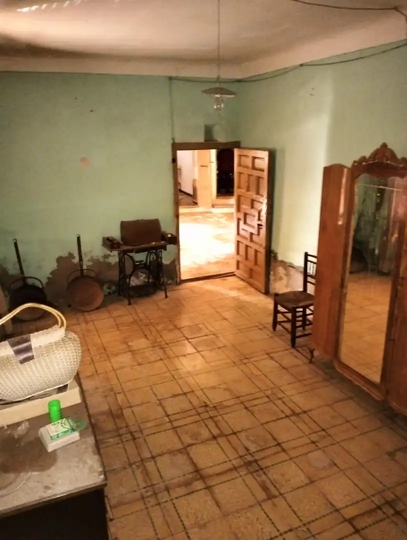 Houses for sale in El Bonillo  with Private garden and Storage room