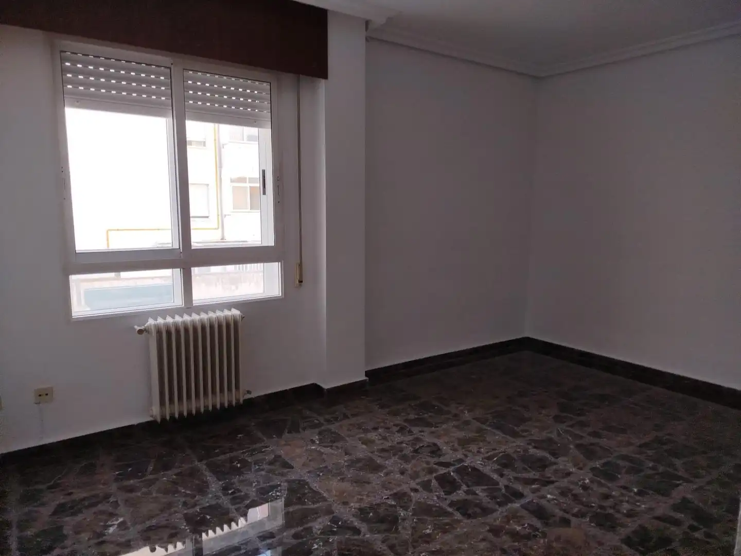 Habitación de Piso en venta en Albacete con Calefacción, Trastero y Balcón
