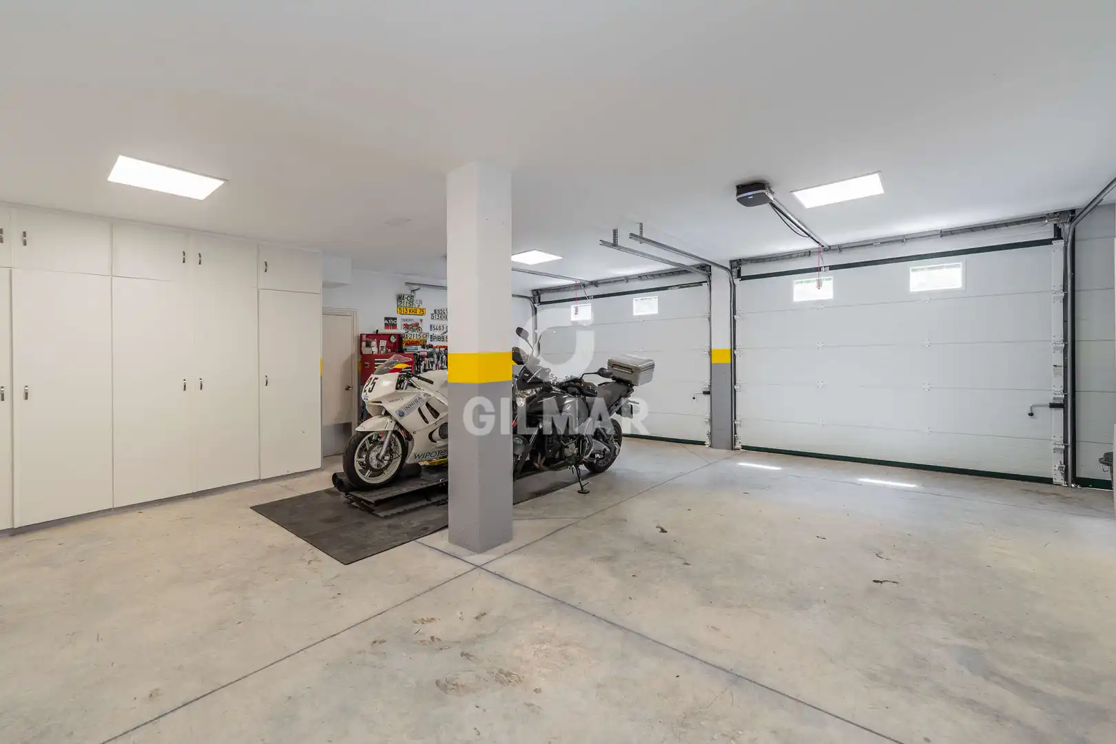 Parking of Houses for sale in Pozuelo de Alarcón  with Heating, Private garden and Swimming Pool