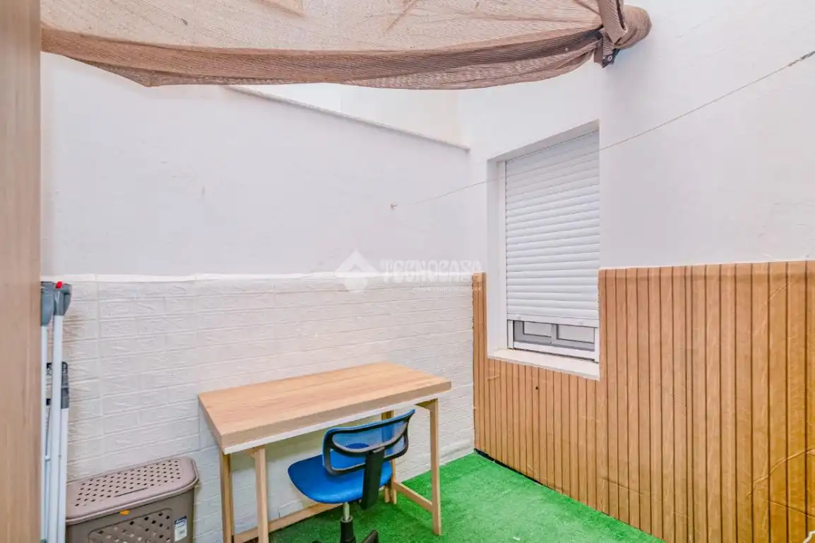 Flat for sale in Lucena  with Air Conditioner