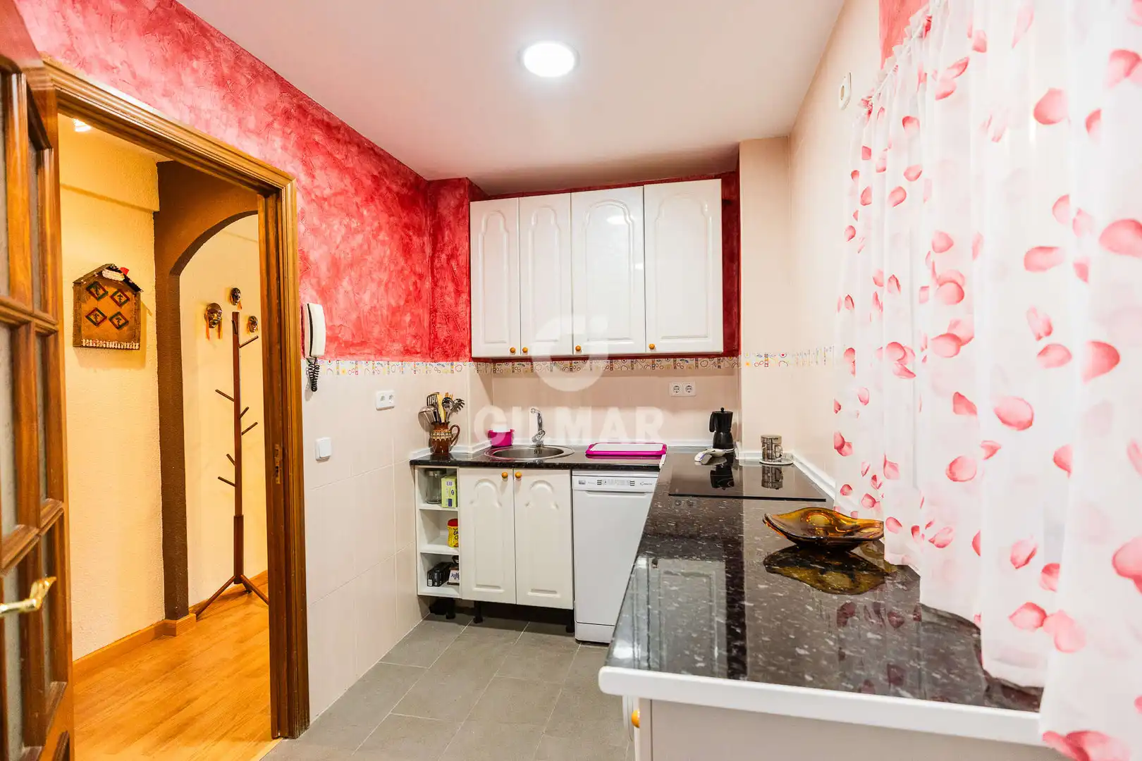 Cocina de Piso en venta en Guadarrama con Calefacción, Jardín privado y Piscina