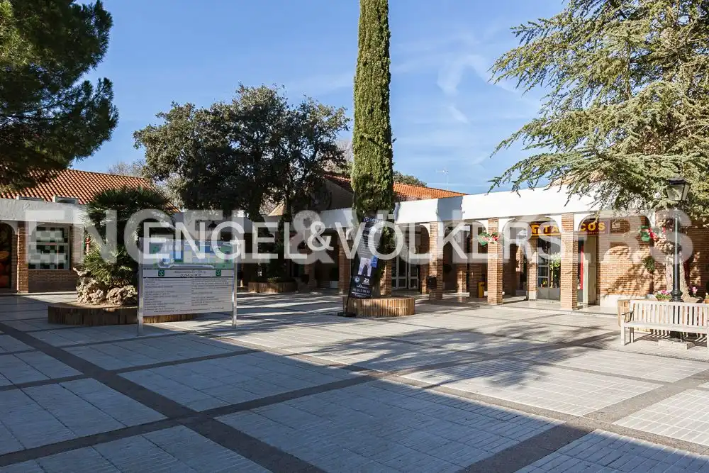 Exterior view of Apartments for rent in Algete  with Air Conditioner, Heating and Private garden