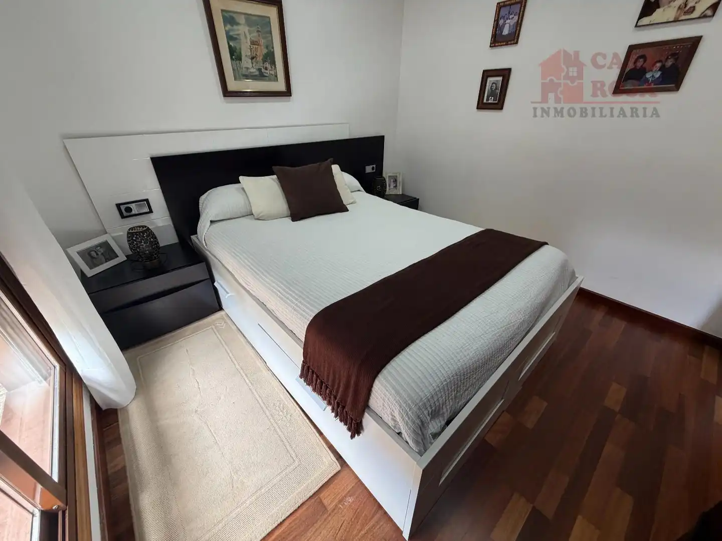 Dormitori de Casa adosada en venda en Cangas  amb Calefacció, Parquet i Traster