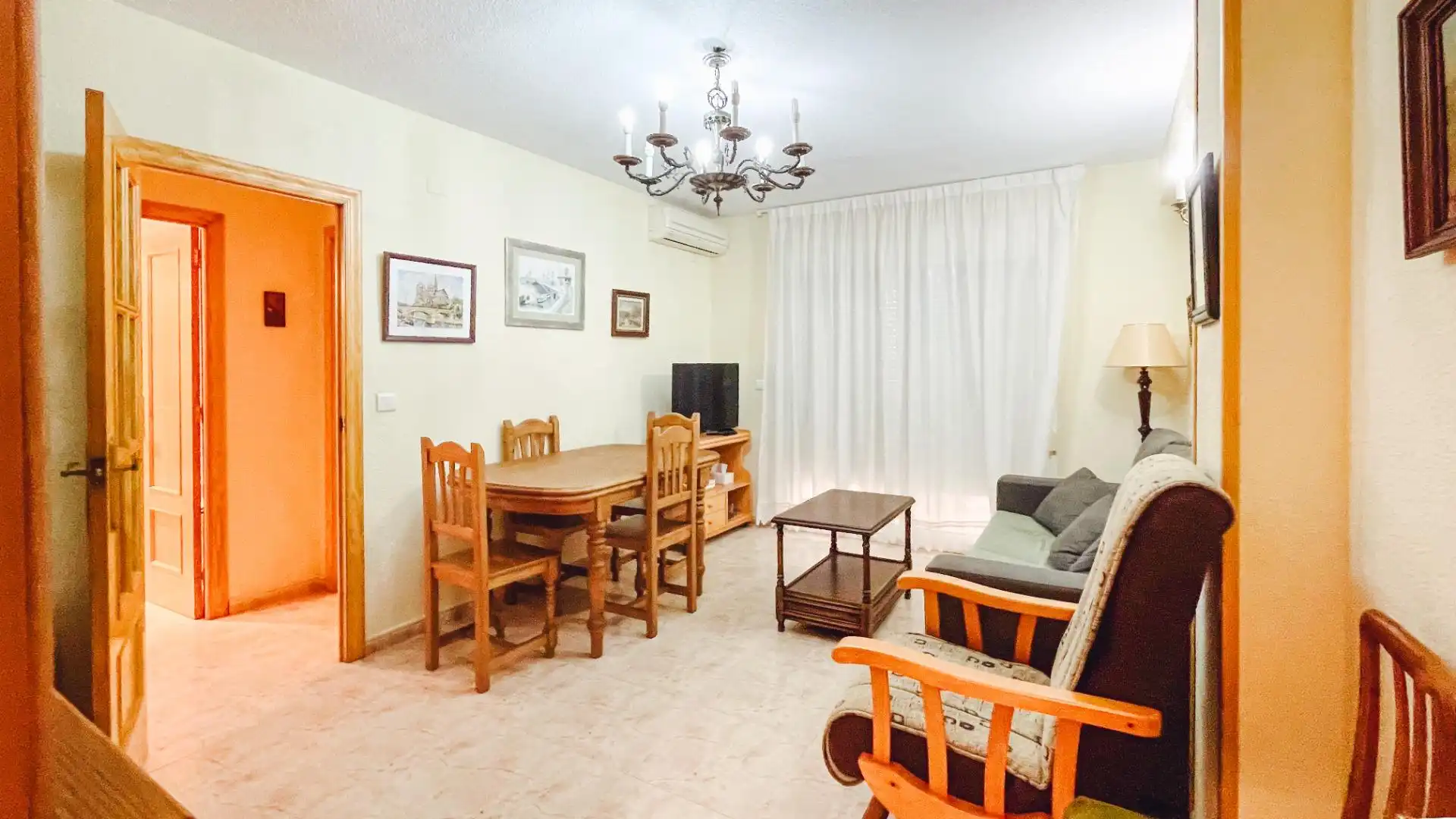 Sala de estar de Piso en venta en Benidorm con Aire acondicionado y Balcón