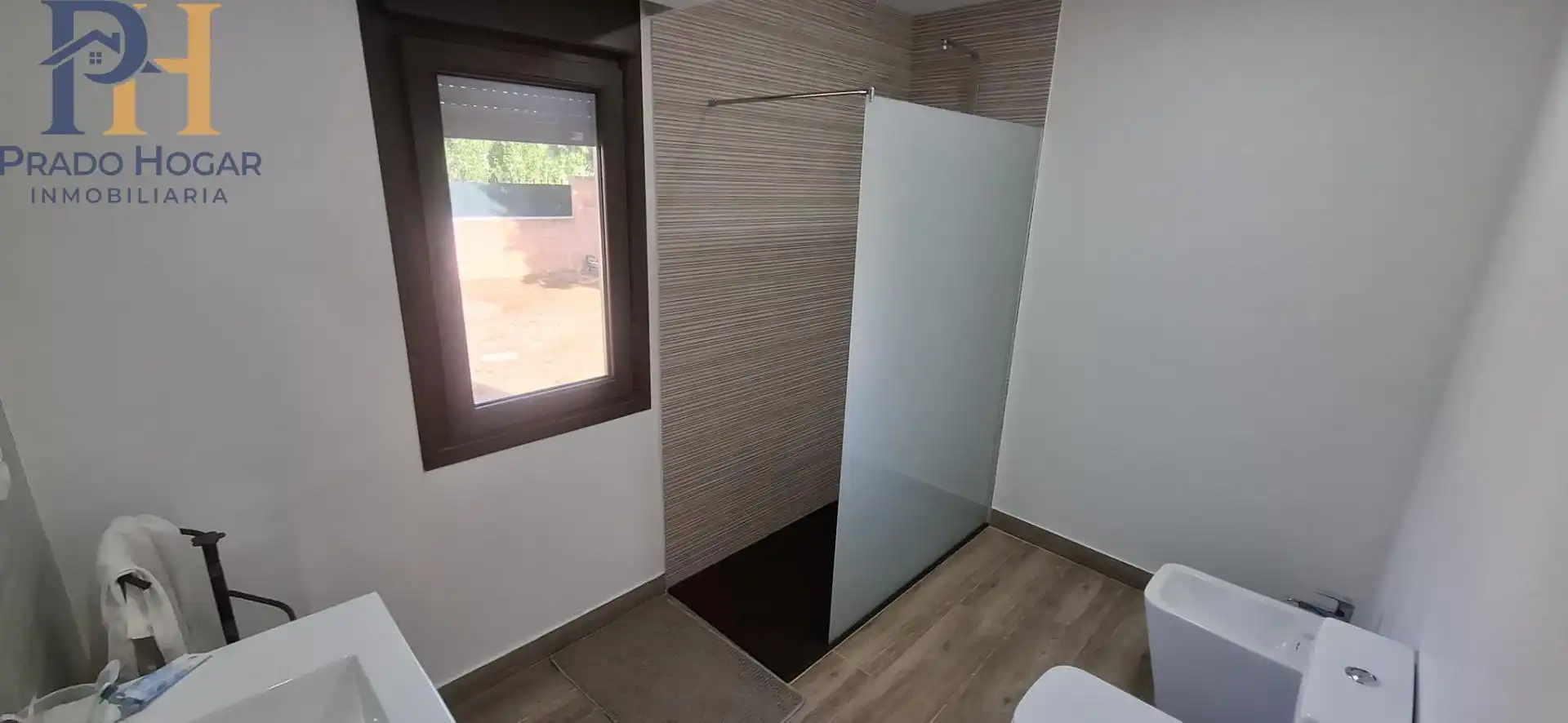 Houses for sale in Calle Calle Moscatel, Pepino