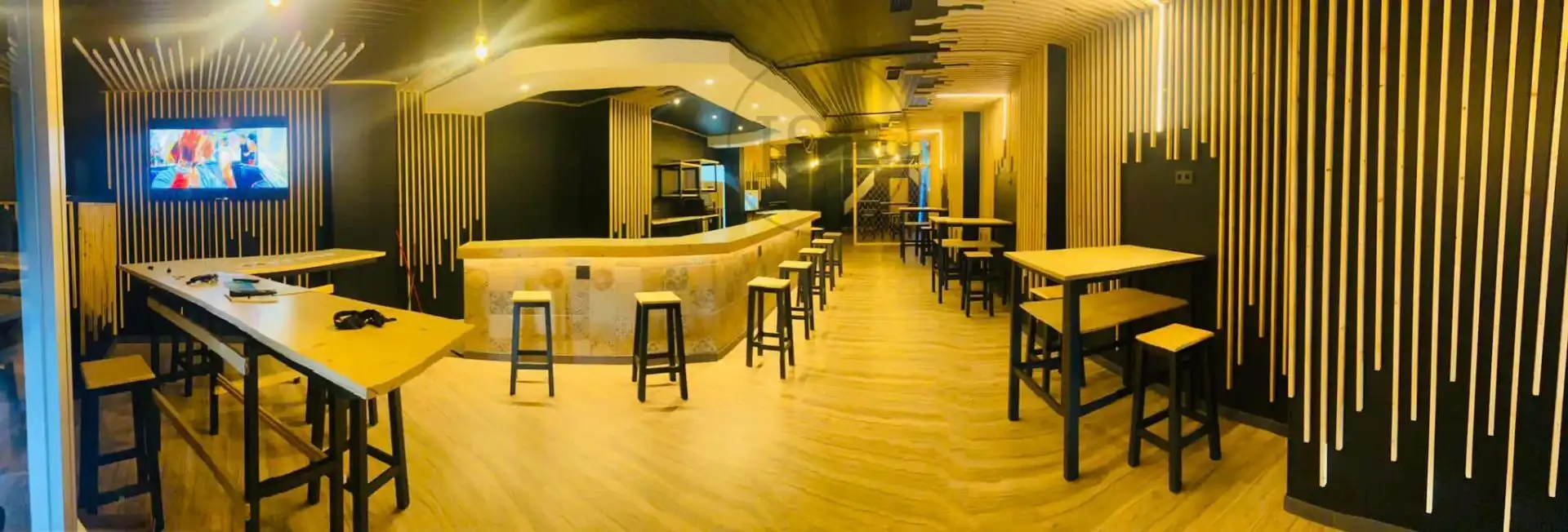 Local comercial en venda a Baza